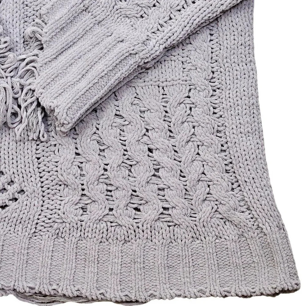 Elan Grey Cable‎ Chunky Knit Fringe Detail Front Sweater Size Medium - Picture 4 of 11